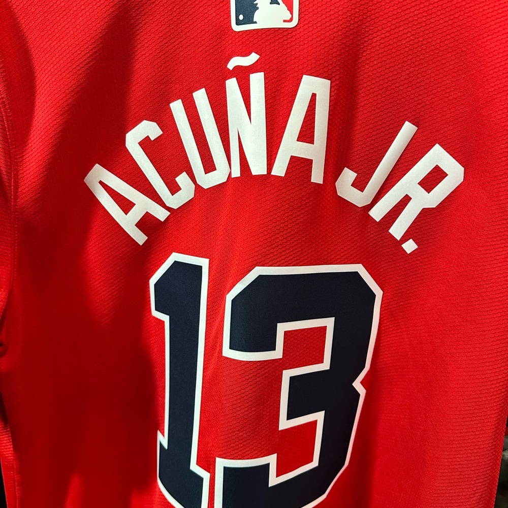 Nike Men's Atlanta Braves Ronald Acuña Jr. #13 Red Alternate Baseball Jersey - Picture 4 of 15